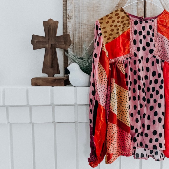 ✨Anthropology Patchwork Pattern Peasant Blouse✨ - Picture 4 of 7